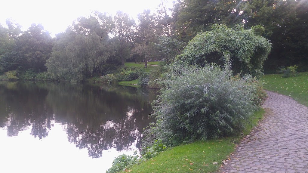 memorial-to-f-j-borgbjerg-3.jpeg