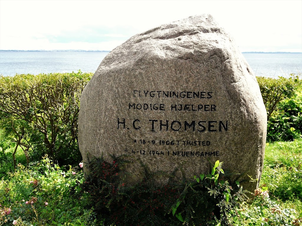 memorial-stone-for-h-c-thomsen-6.jpeg