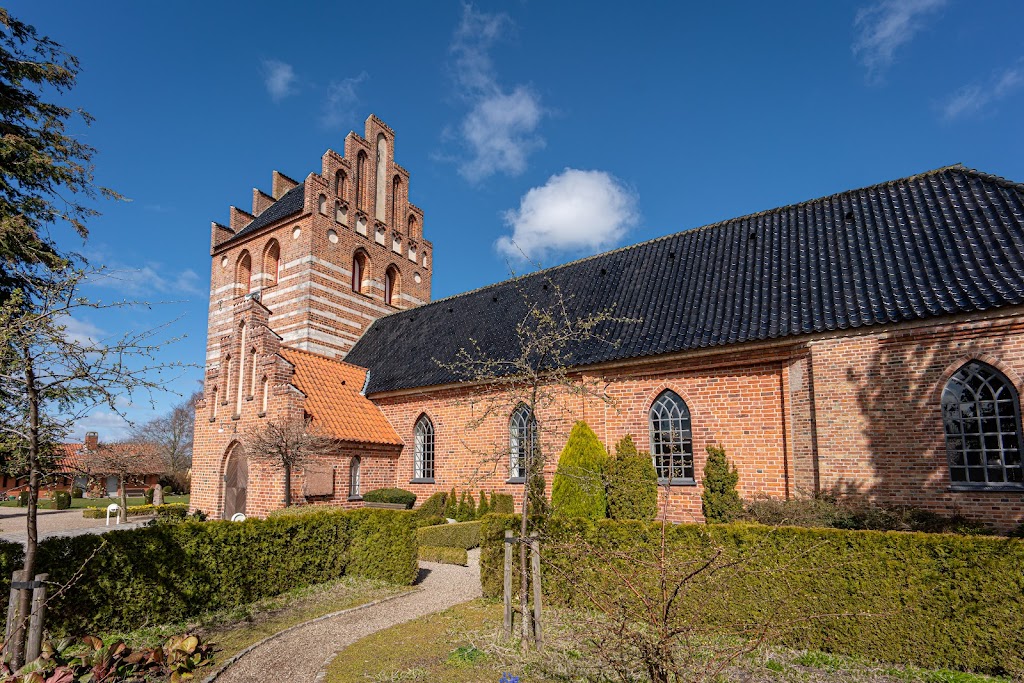 lellinge-kirke-0.jpeg