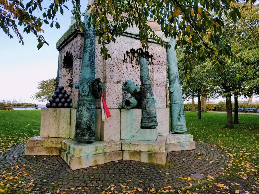 iver-huitfeldt-memorial-10.jpeg