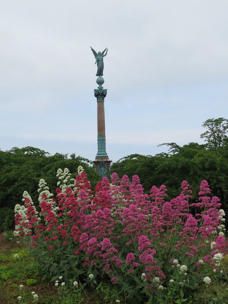 iver-huitfeldt-memorial-8.jpeg