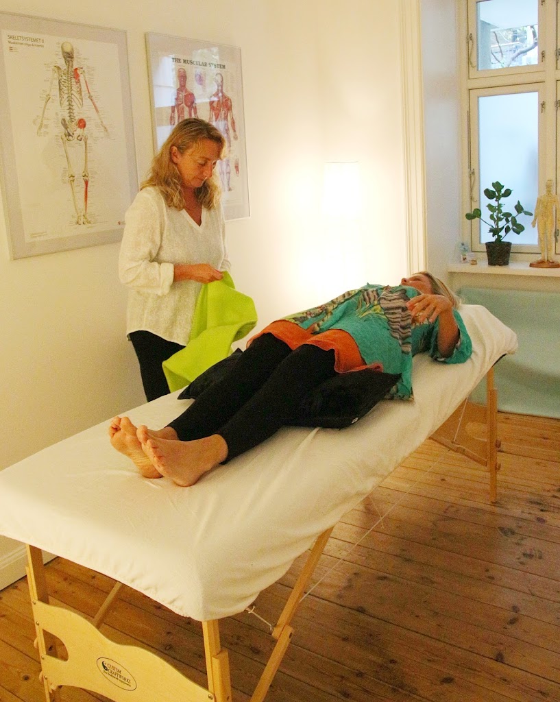 kropsterapi-osterbro-kobenhavn-center-for-energimedicin-bowen-terapi-bodytalk-eft-lymfedraenage-og-healing-3.jpeg