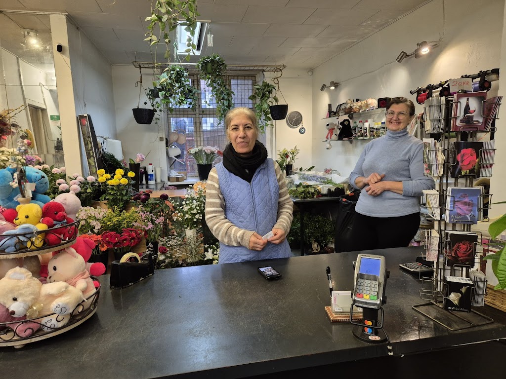 blomsterbutikken-bourps-have-v-mostafa-babai-tuski-0.jpeg