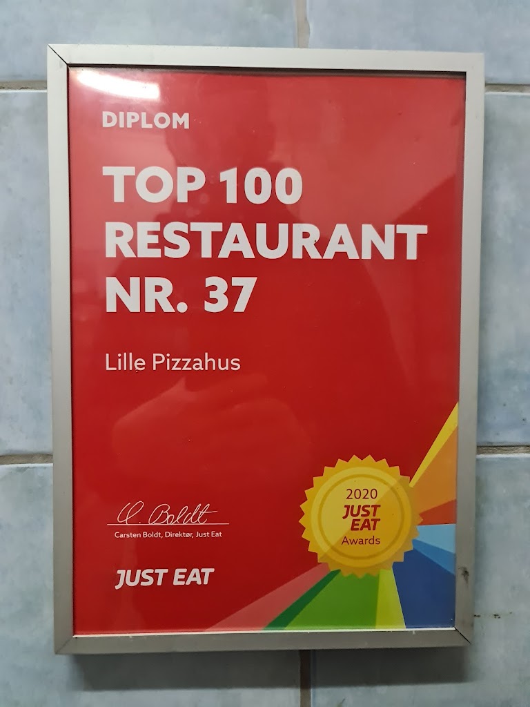 det-lille-pizza-og-kebabhus-11.jpeg