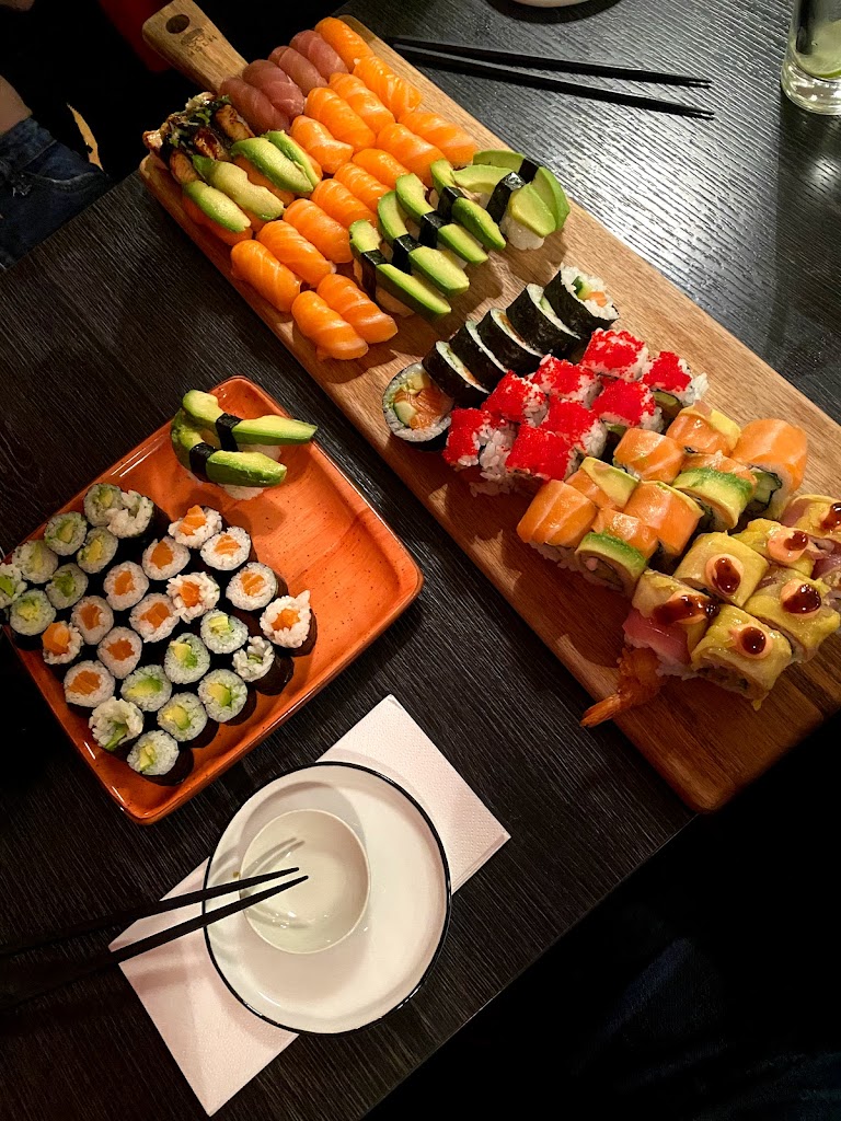 dinner-sushi-7.jpeg