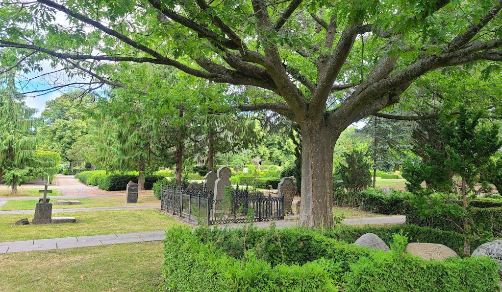 solbjerg-park-cemetery-15.jpeg