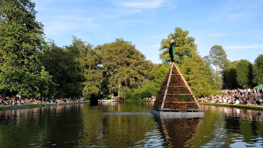 the-boats-in-frederiksberg-gardens-14.jpeg