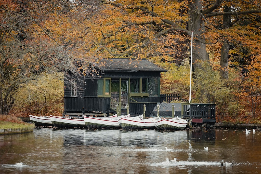 the-boats-in-frederiksberg-gardens-4.jpeg