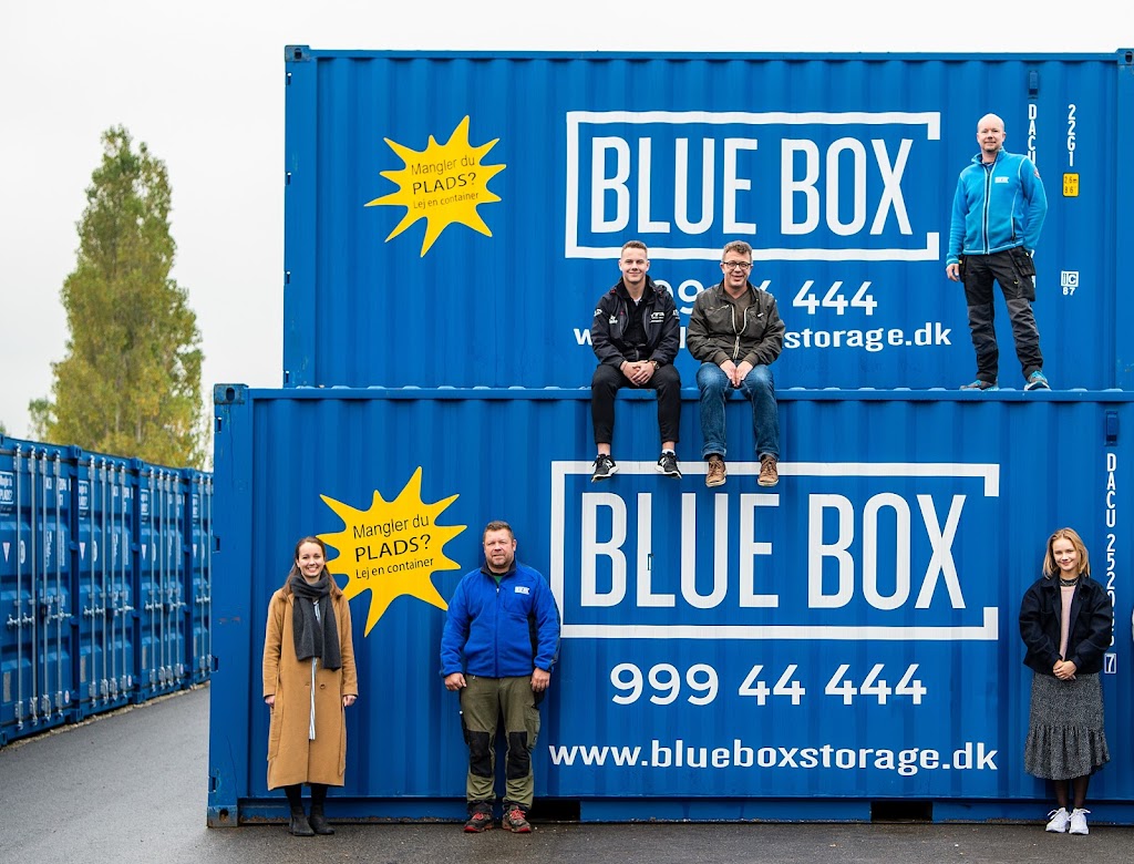 freetrailer-trailer-rental-blue-box-2.jpeg