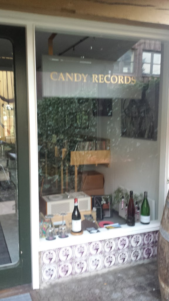 candy-records-vin-vinyl-3.jpeg