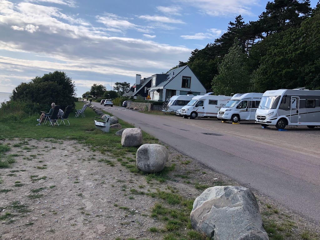 caravan-parking-13.jpeg