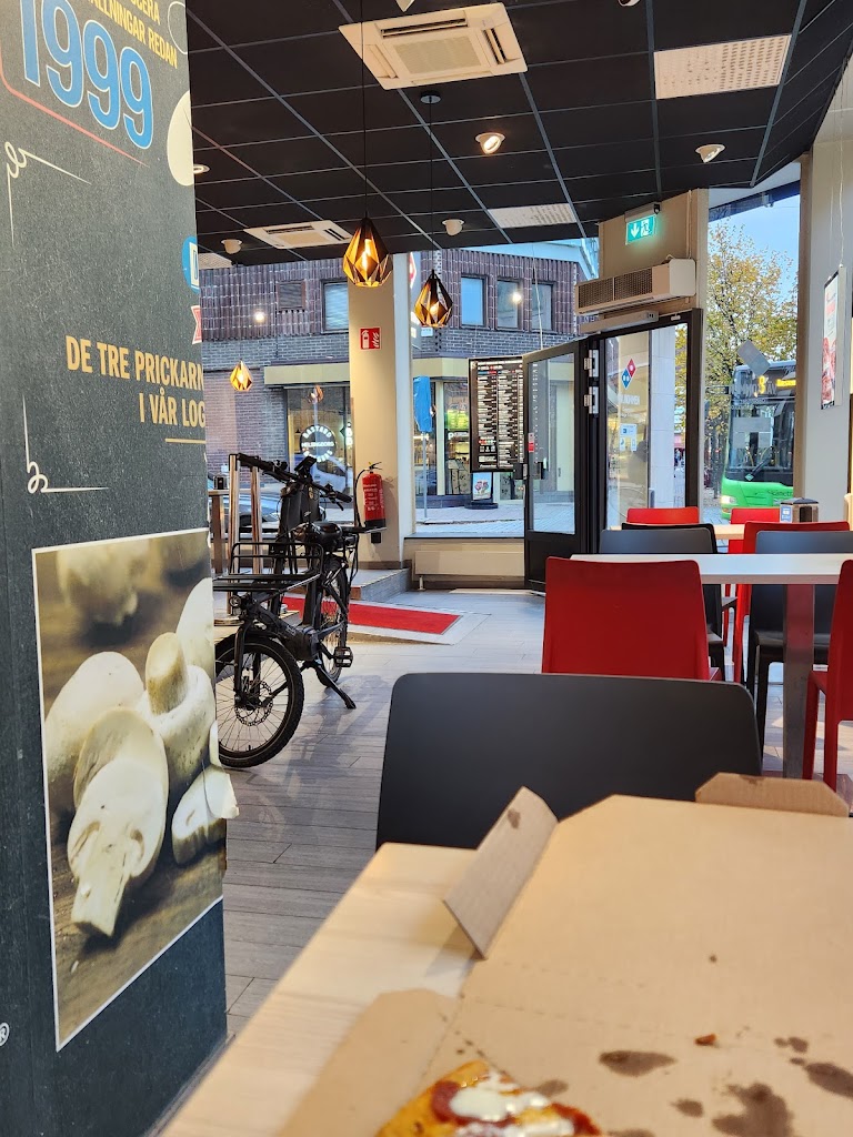 dominos-pizza-helsingborg-3.jpeg