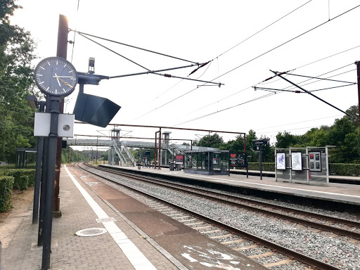 Snekkersten Station