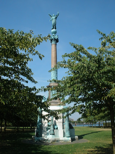 Iver Huitfeldt Memorial