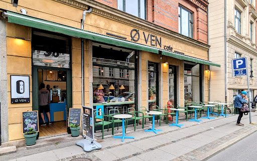 ØVEN cafe