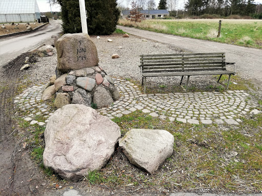 Mindesten for Kvinders Valgret,Egeøje