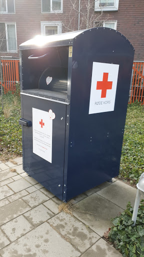 Clothing donation bin