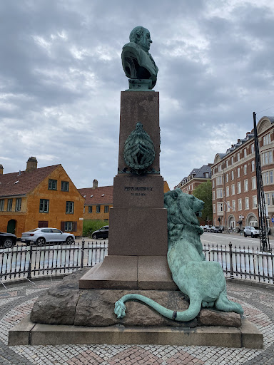 Edouard Suenson Memorial by Theobald Stein